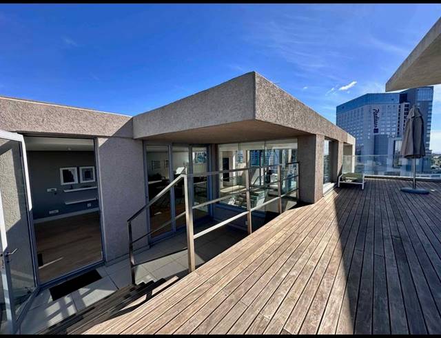 3 BEDROOM APARTMENT FOR SALE IN SANDOWN